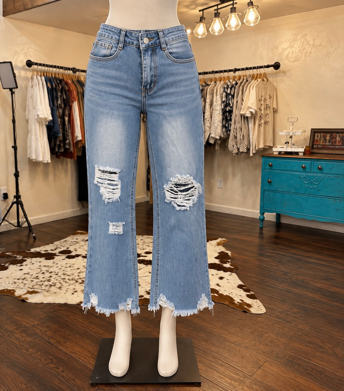 Dust & Denim Distressed Crop Jeans